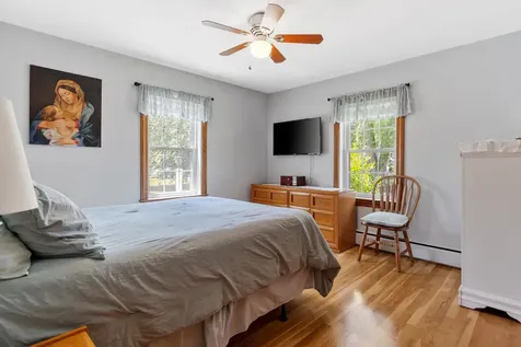 19 Pleasant Street Merrimack NH 03054