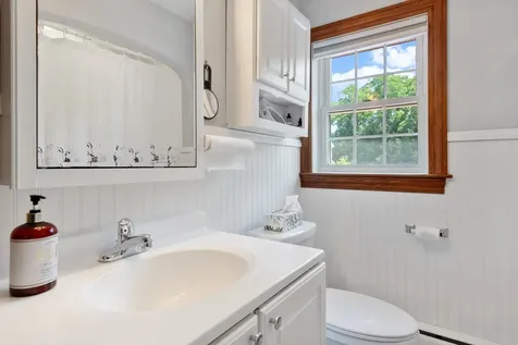 19 Pleasant Street Merrimack NH 03054