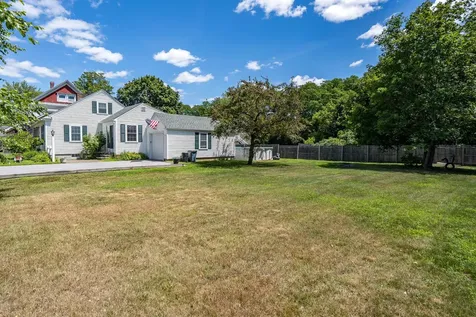 19 Pleasant Street Merrimack NH 03054