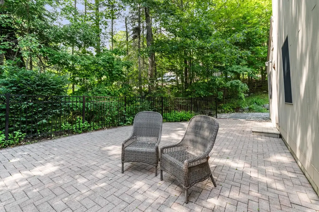 2 Butternut Road Grantham NH 03753