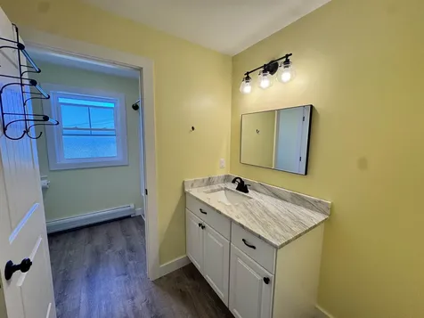 18 Stonehouse Road New London NH 03257