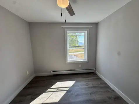 18 Stonehouse Road New London NH 03257