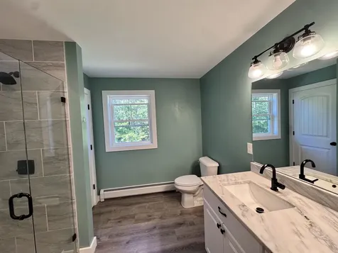 18 Stonehouse Road New London NH 03257