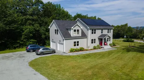 18 Stonehouse Road New London NH 03257