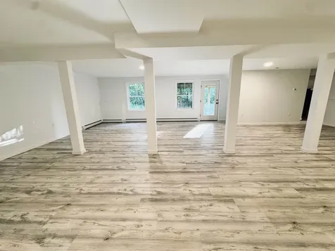 18 Stonehouse Road New London NH 03257