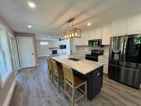 18 Stonehouse Road New London NH 03257