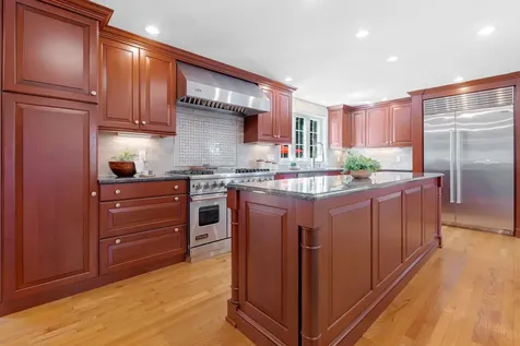127 Hooksett Road Auburn NH 03032