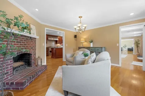 127 Hooksett Road Auburn NH 03032