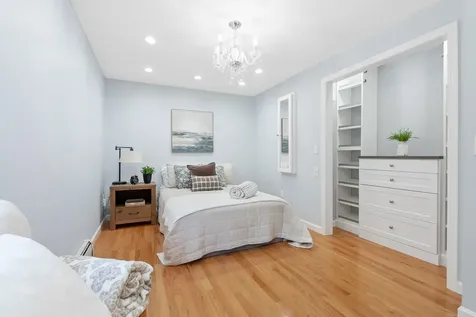 127 Hooksett Road Auburn NH 03032