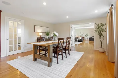 127 Hooksett Road Auburn NH 03032