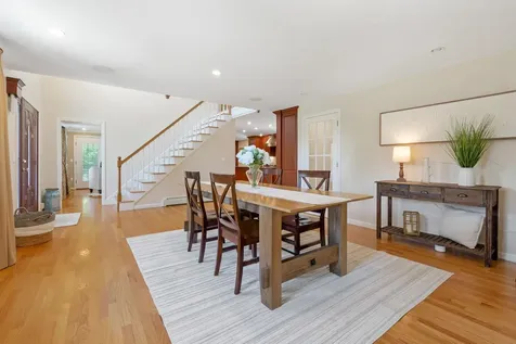 127 Hooksett Road Auburn NH 03032