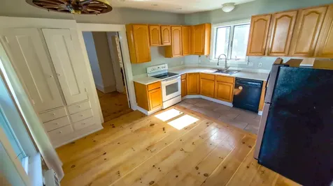 77 Grafton Street Lisbon NH 03585