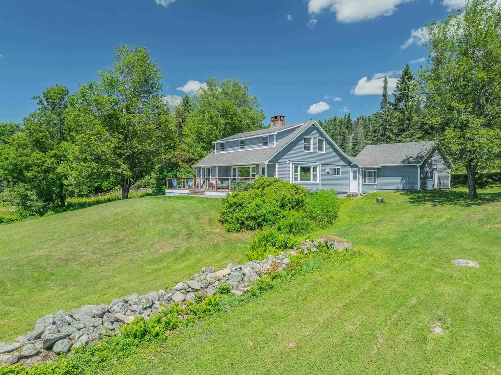 144 Hyfield Lane Jefferson NH 03583