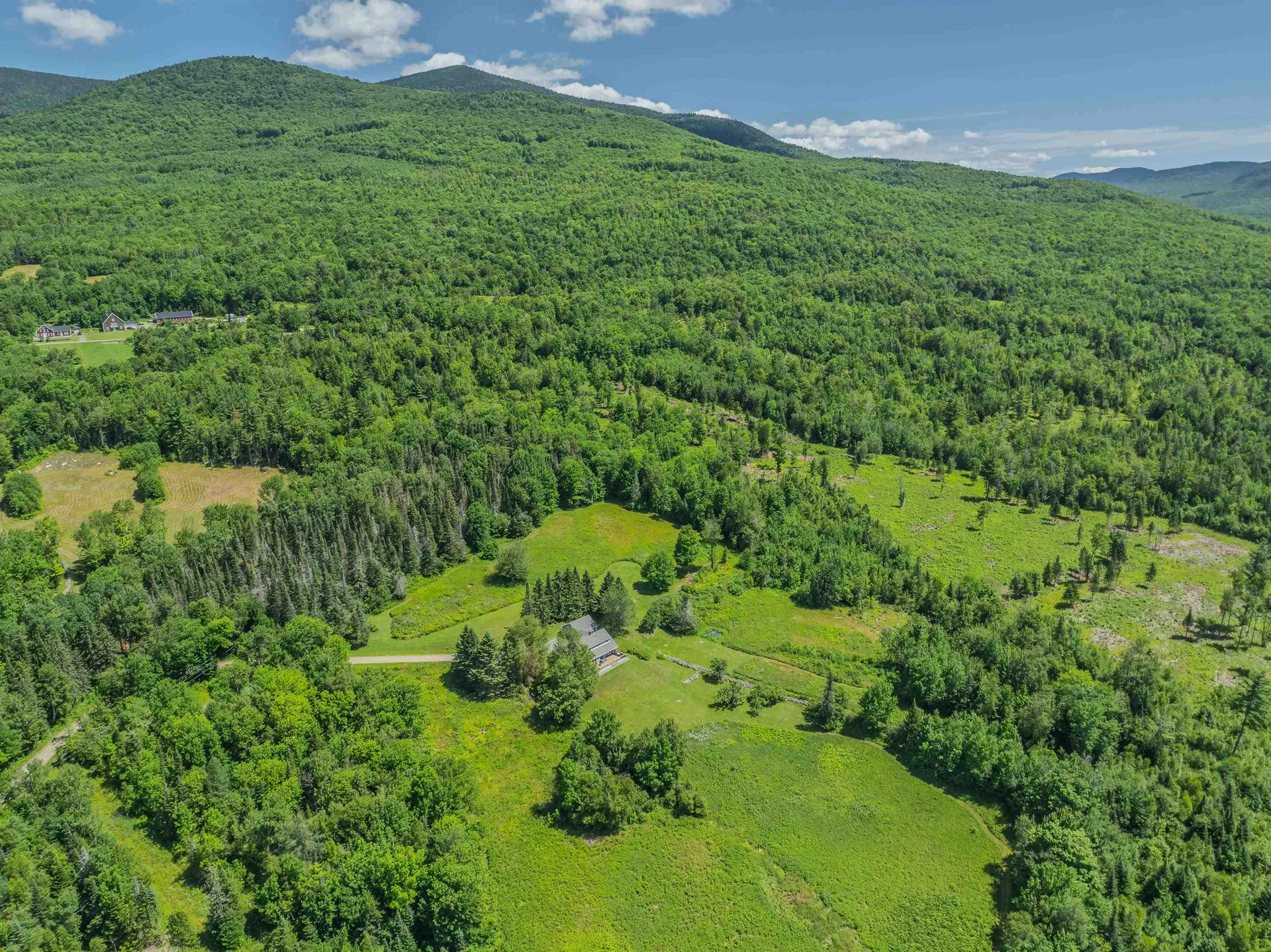 144 Hyfield Lane Jefferson NH 03583