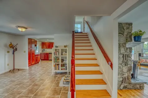 144 Hyfield Lane Jefferson NH 03583