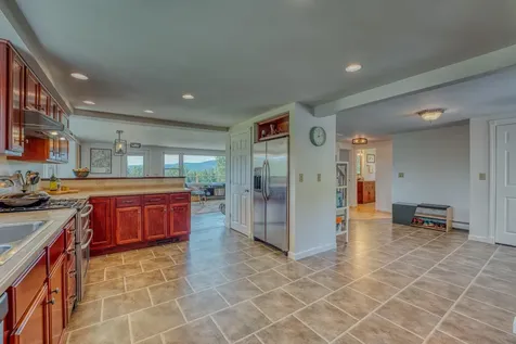 144 Hyfield Lane Jefferson NH 03583