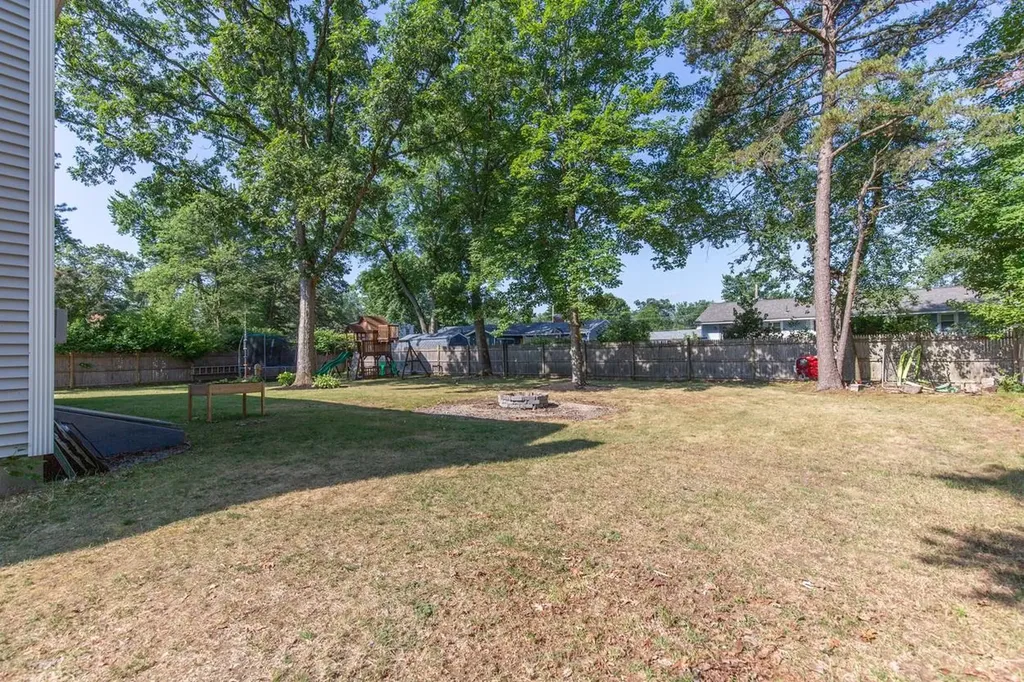 3 Rugby Road Nashua NH 03063