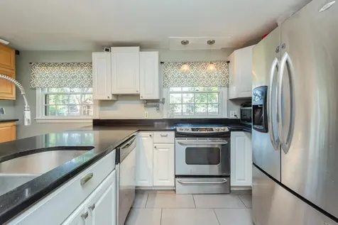 3 Rugby Road Nashua NH 03063