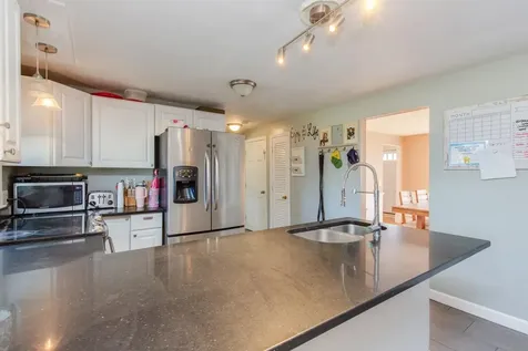 3 Rugby Road Nashua NH 03063