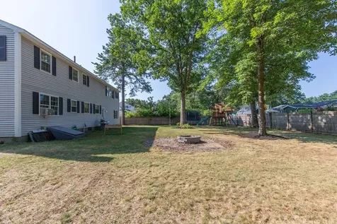 3 Rugby Road Nashua NH 03063
