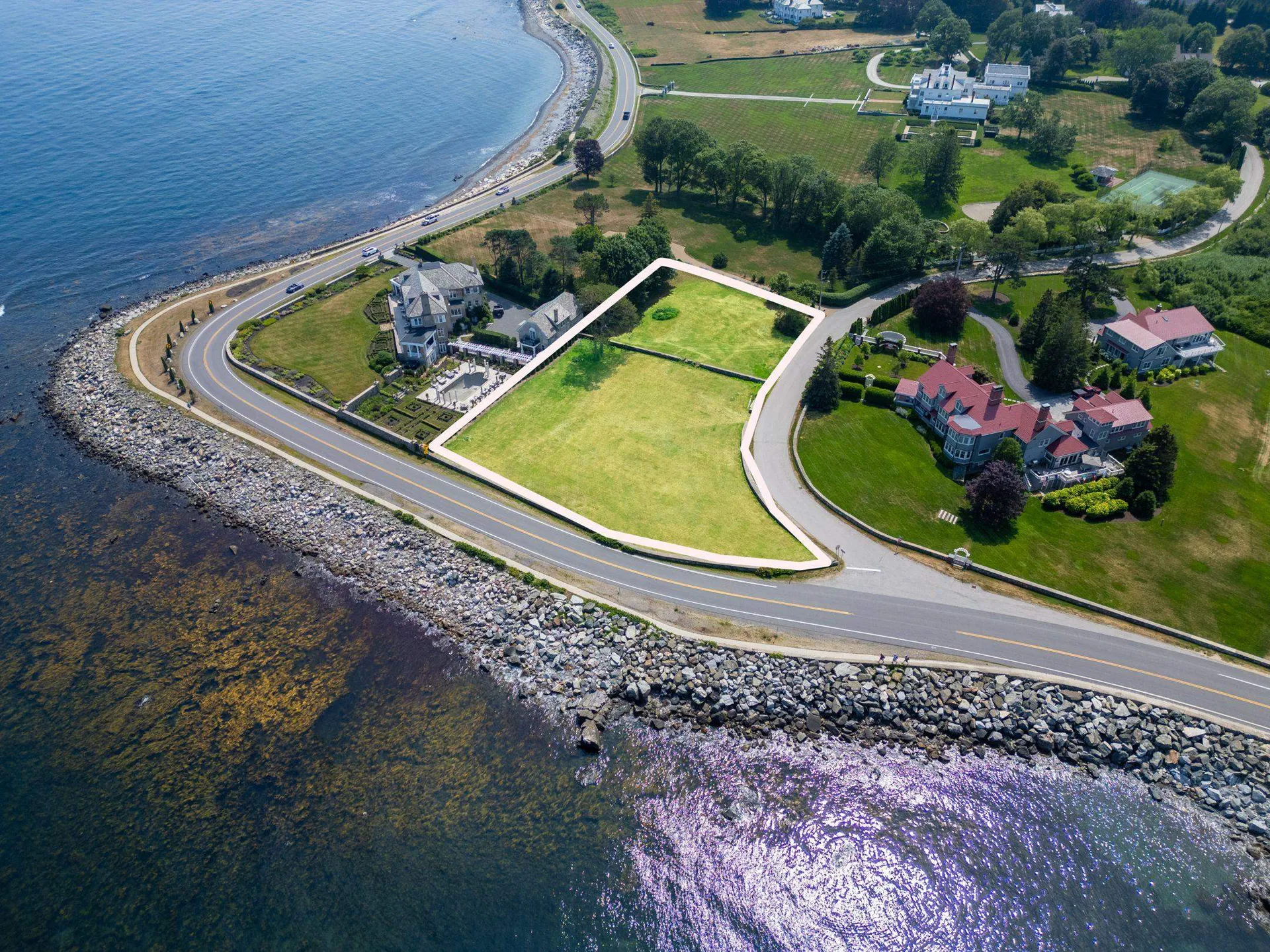 33 Willow Avenue North Hampton NH 03862