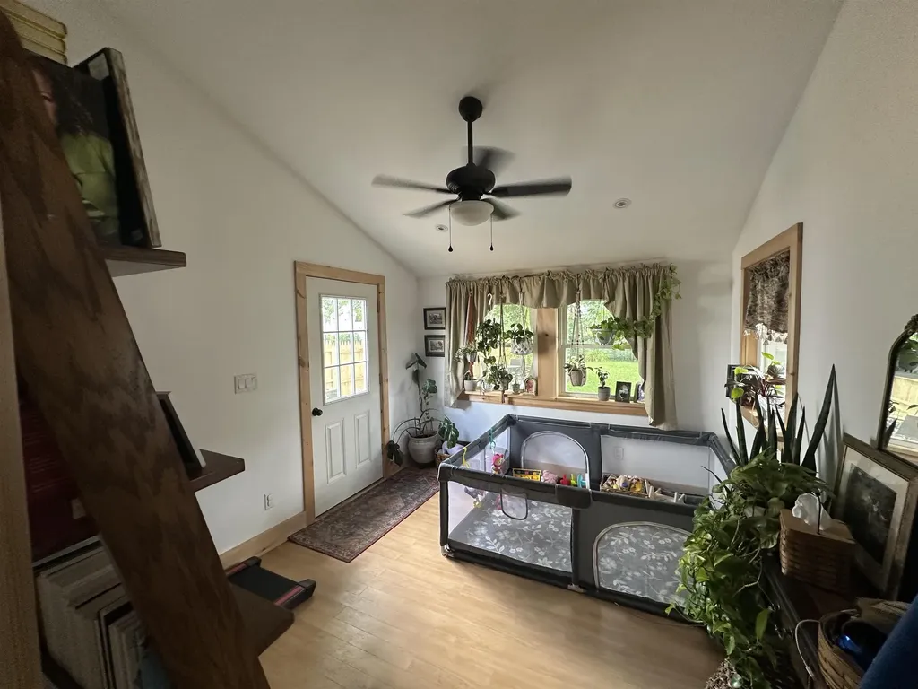 12 Locke Terrace St. Albans City VT 05478-9631