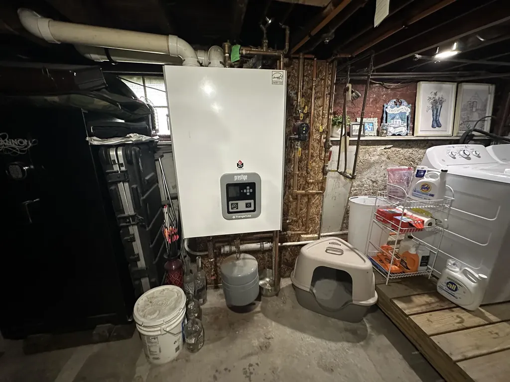 12 Locke Terrace St. Albans City VT 05478-9631