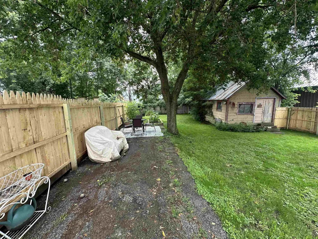 12 Locke Terrace St. Albans City VT 05478-9631