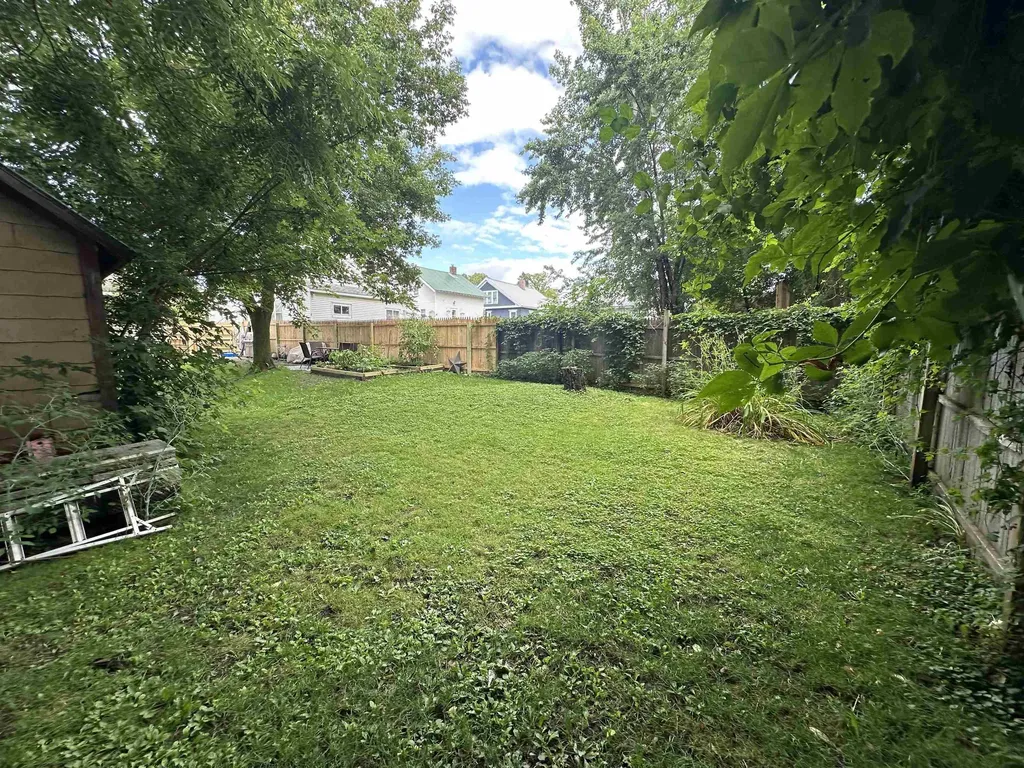 12 Locke Terrace St. Albans City VT 05478-9631