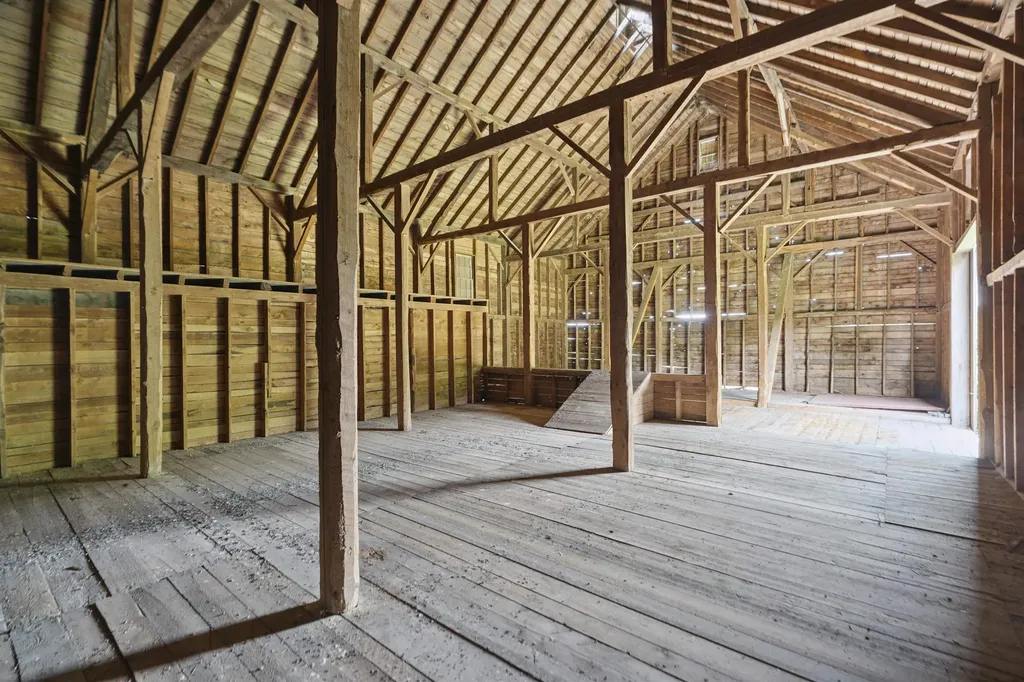 51 Gulf Road Tinmouth VT 05757