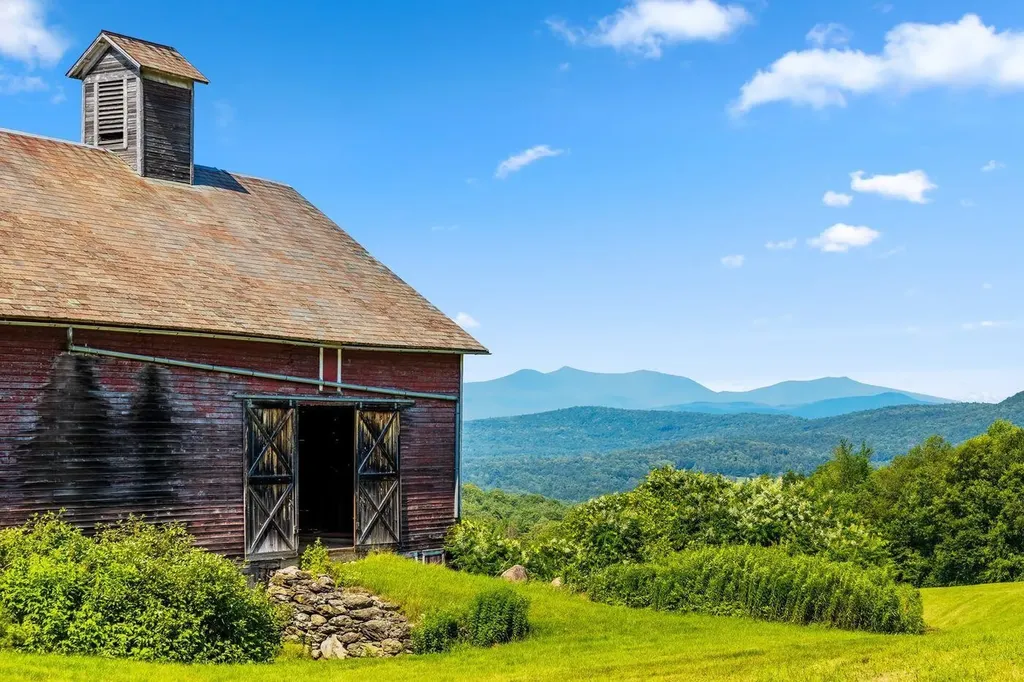 51 Gulf Road Tinmouth VT 05757