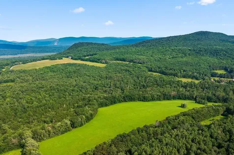 51 Gulf Road Tinmouth VT 05757