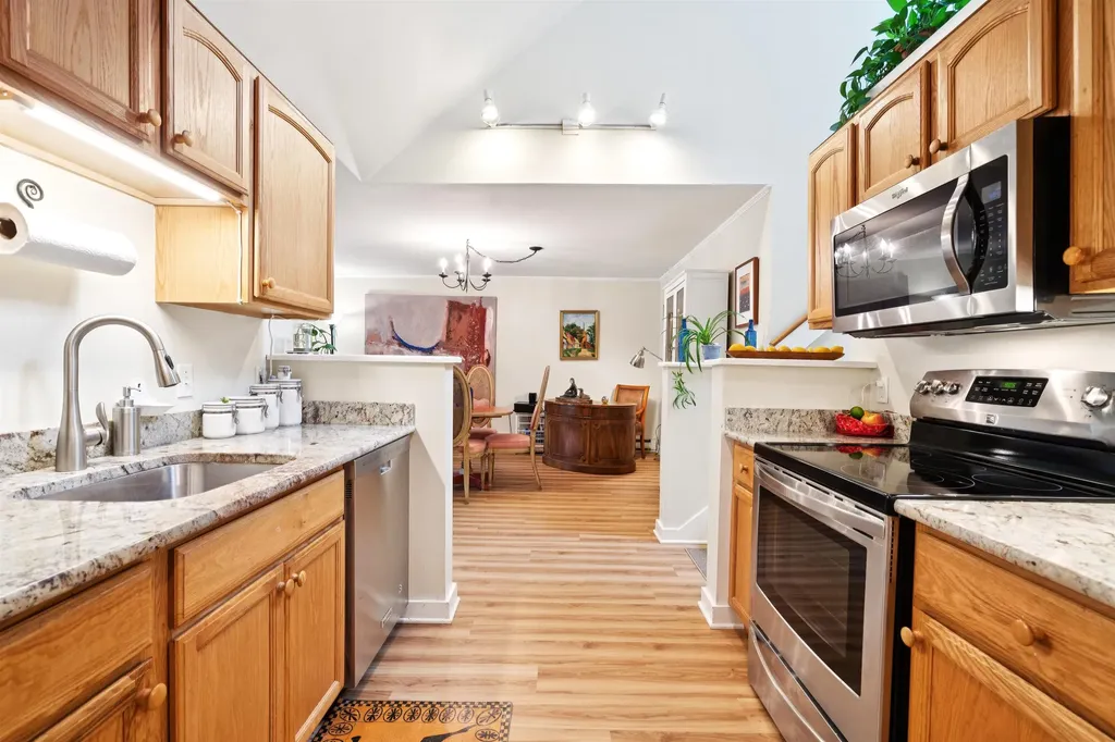 42 Heritage Condo Way Woodstock VT 05091