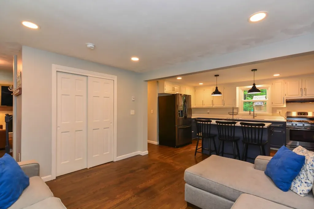 12 Deerwood Drive Amherst NH 03031