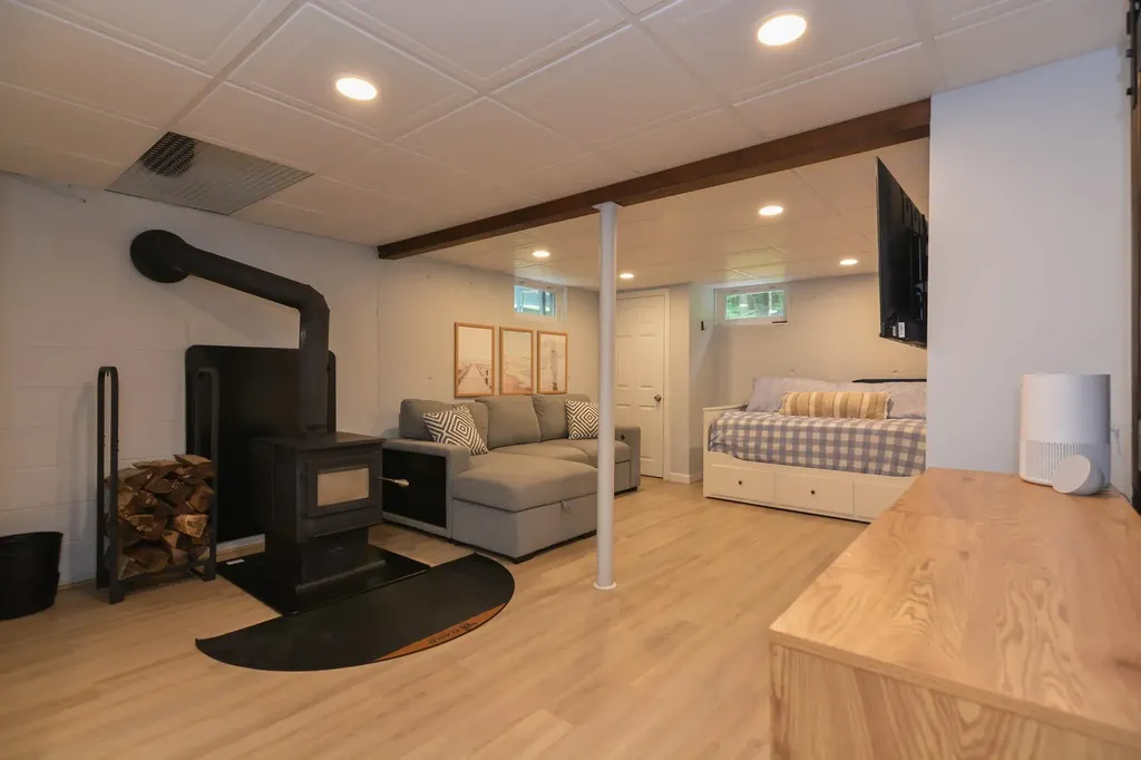 12 Deerwood Drive Amherst NH 03031