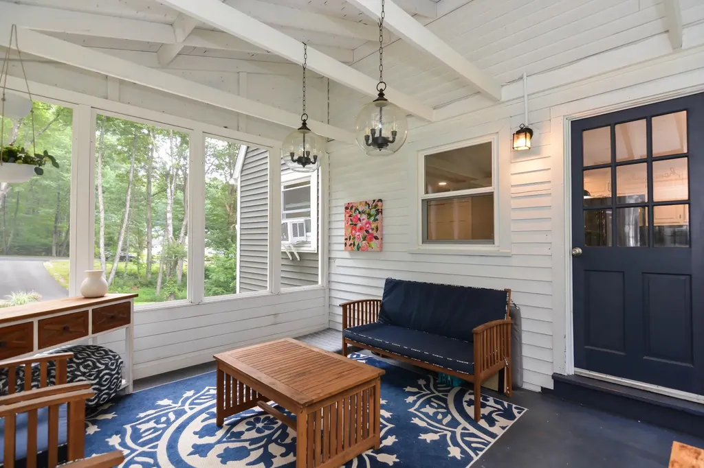 12 Deerwood Drive Amherst NH 03031