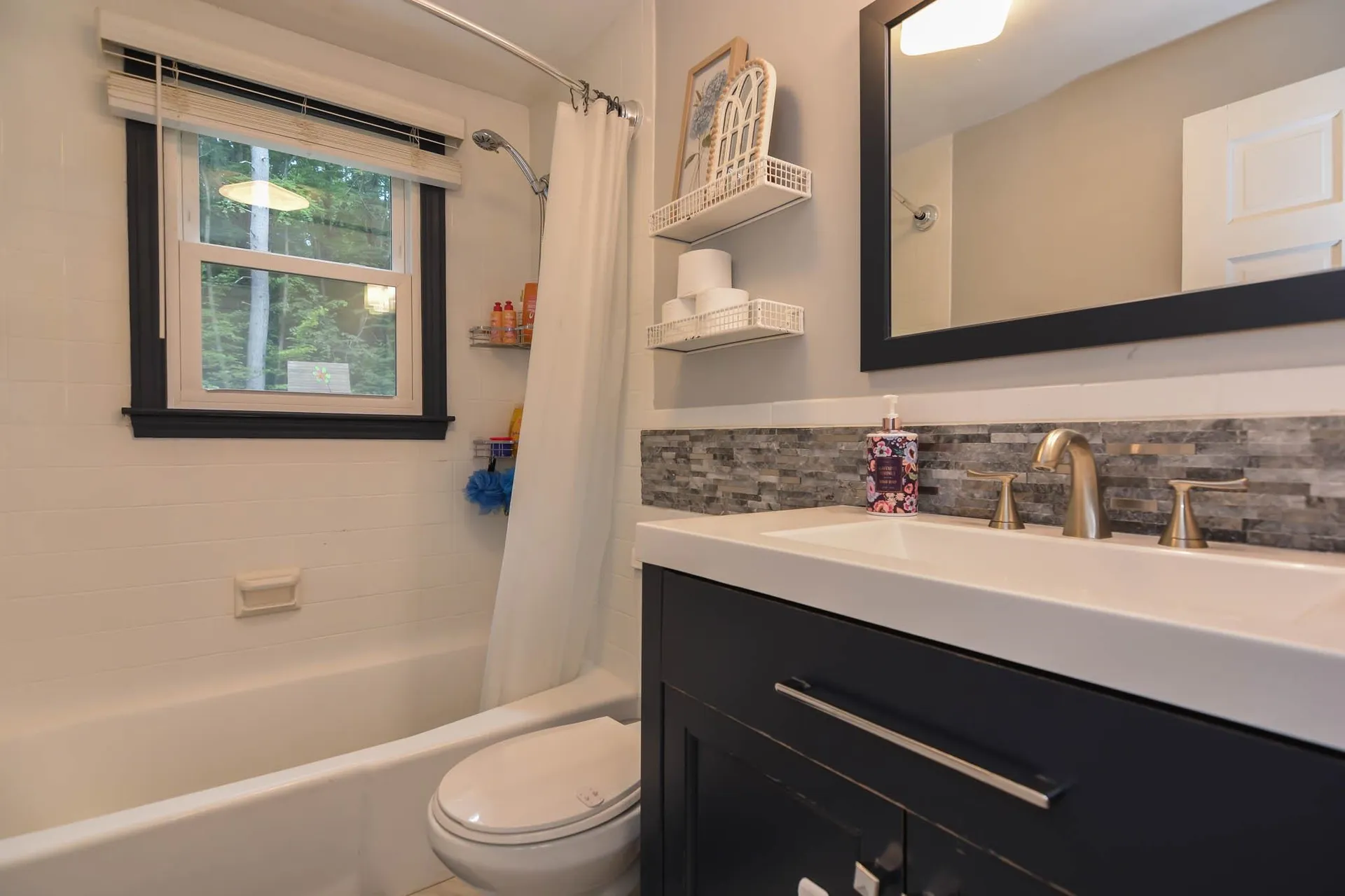 12 Deerwood Drive Amherst NH 03031