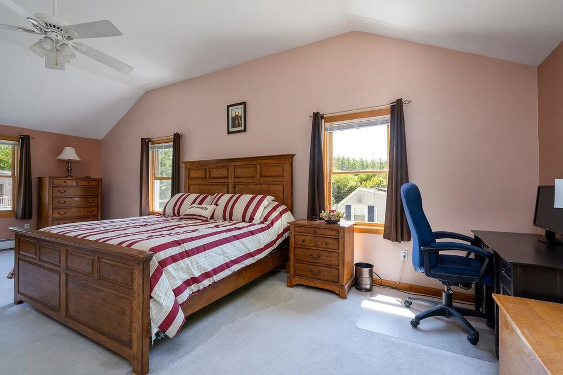 4 Summit Drive Hooksett NH 03106