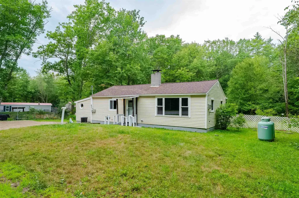 390 South Road Salisbury NH 03268