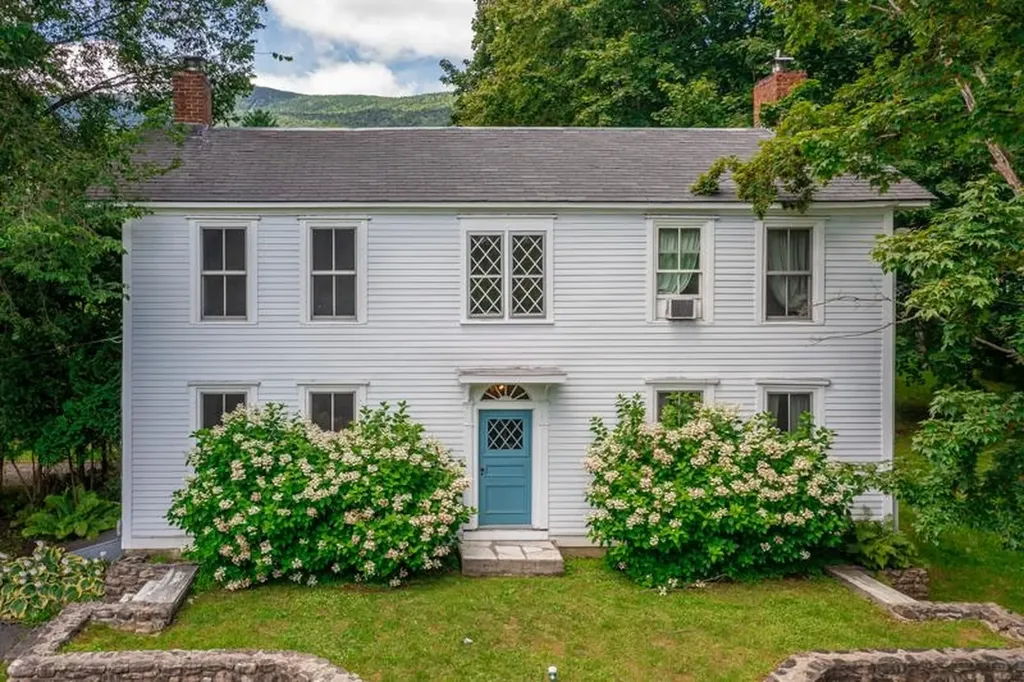 671 West Road Manchester VT 05254