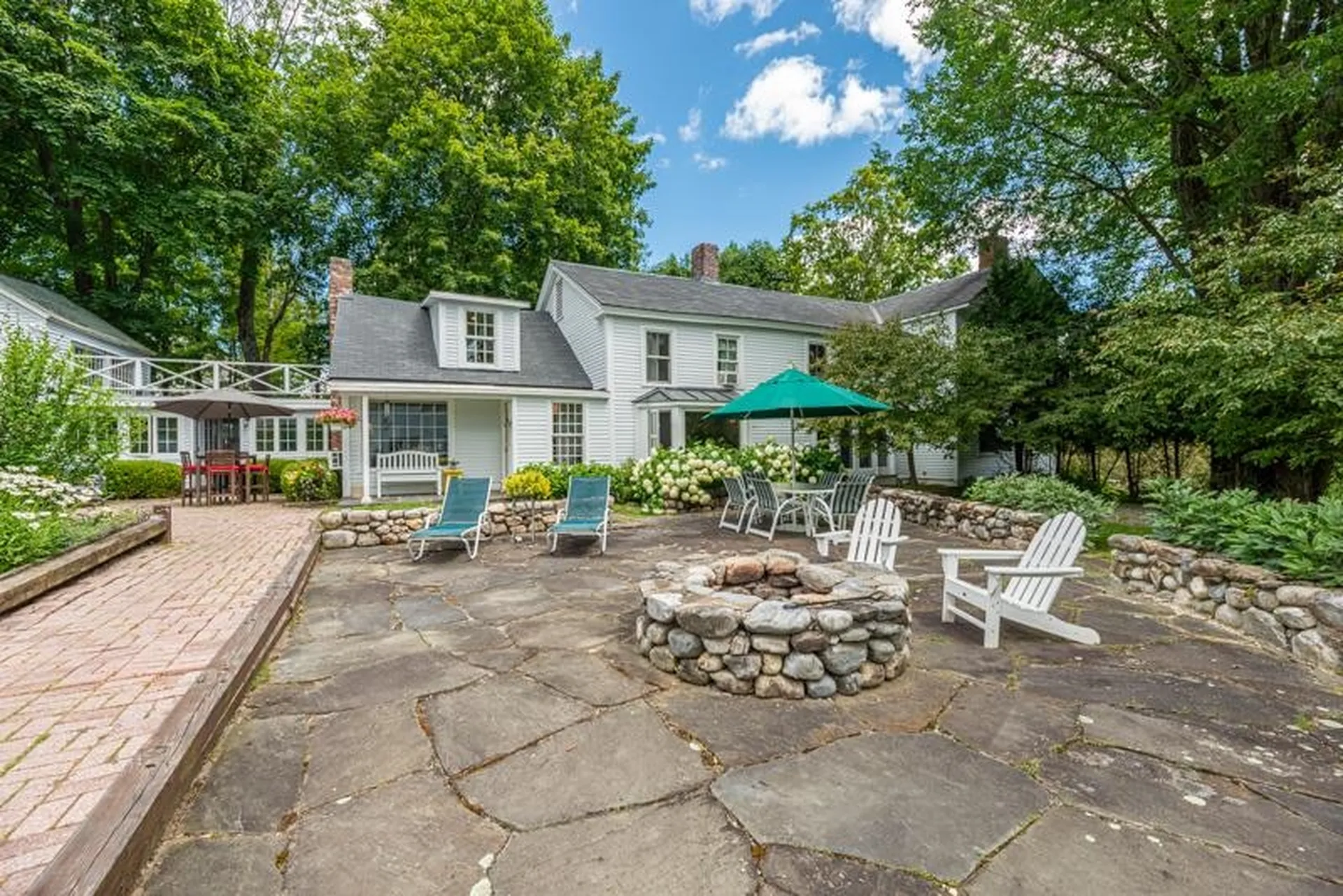 671 West Road Manchester VT 05254