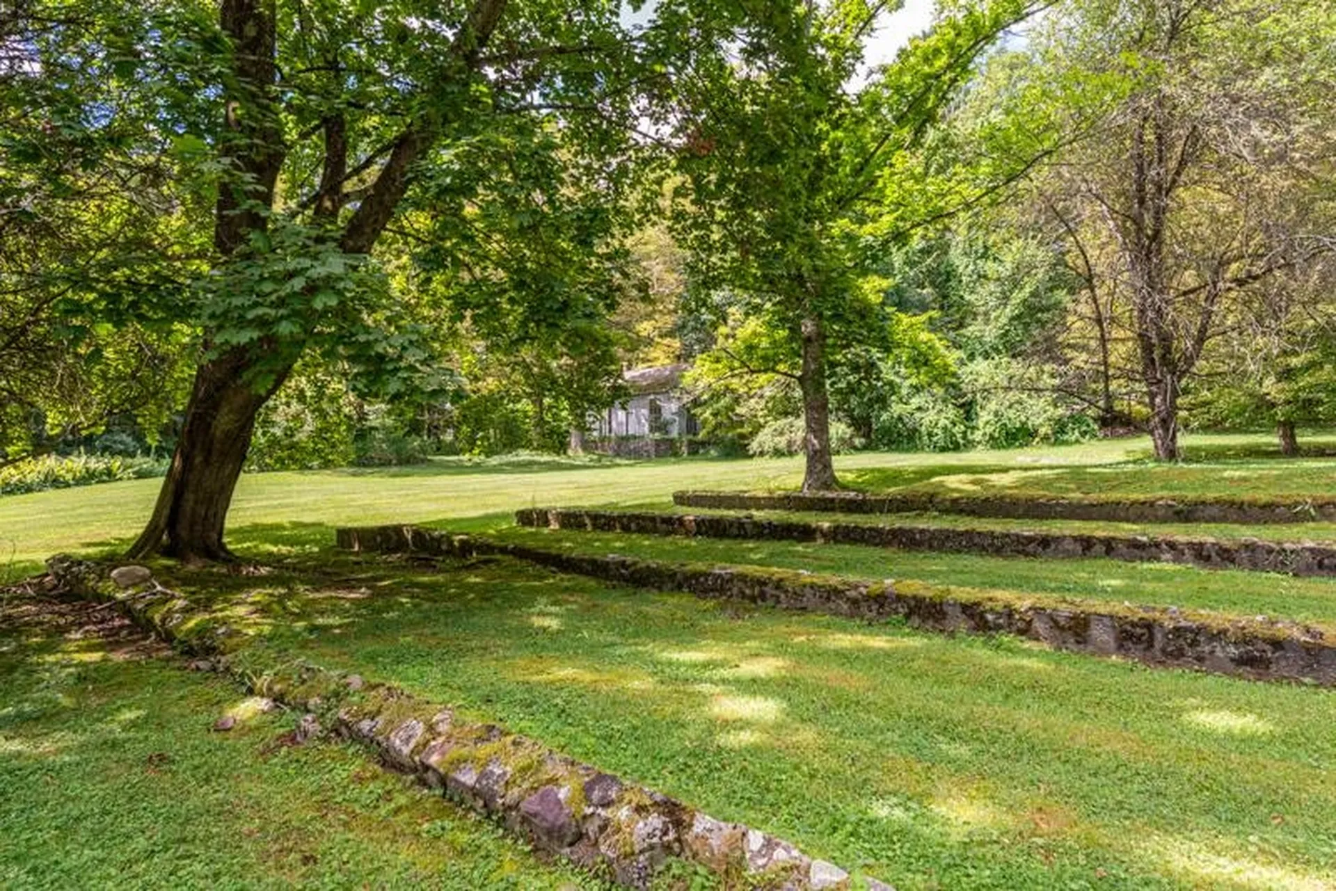 671 West Road Manchester VT 05254