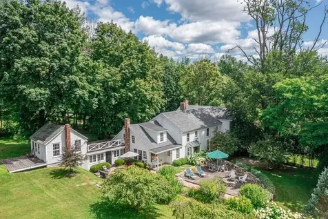 671 West Road Manchester VT 05254