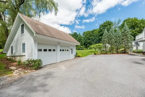 671 West Road Manchester VT 05254