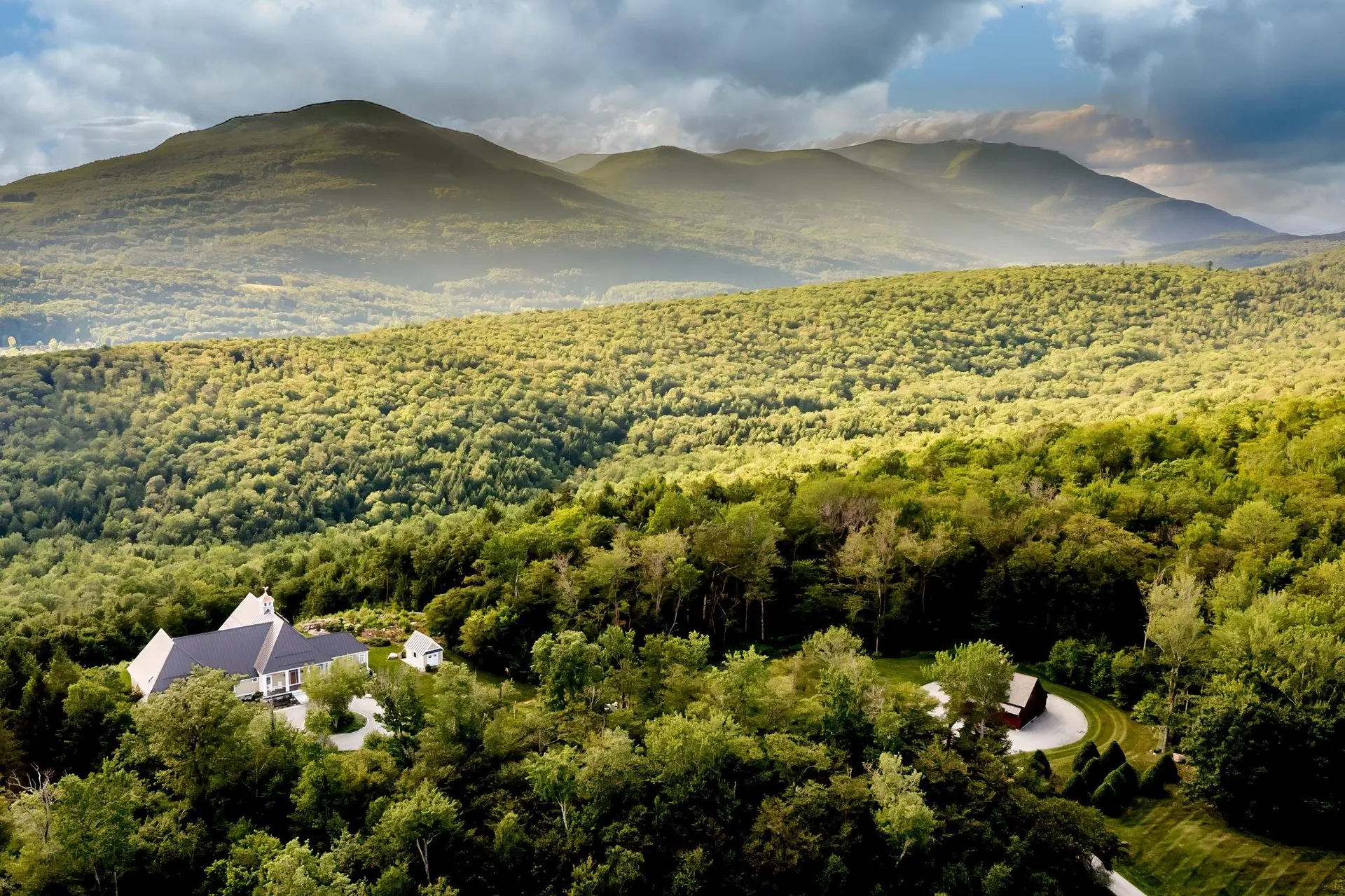 23 Valley View Road Winhall VT 05340