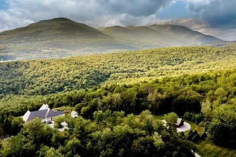 23 Valley View Road Winhall VT 05340