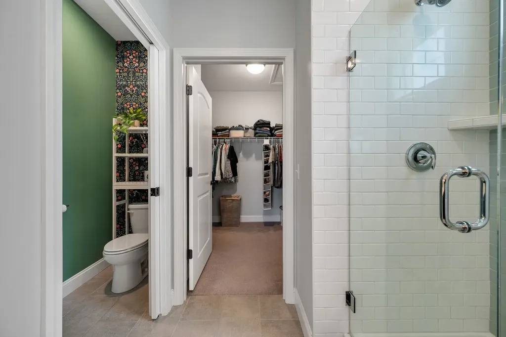 39 Ledge Way South Burlington VT 05403