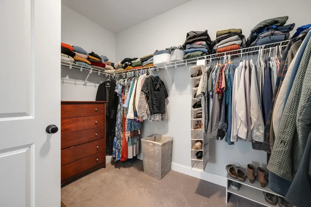 39 Ledge Way South Burlington VT 05403