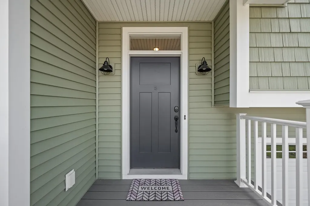 39 Ledge Way South Burlington VT 05403