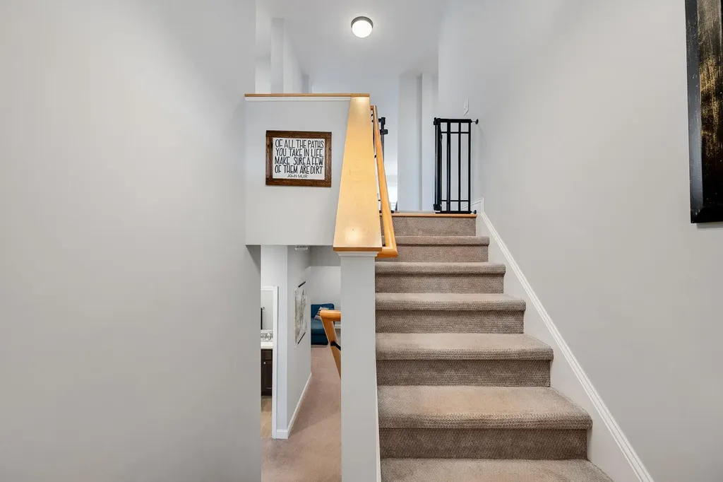 39 Ledge Way South Burlington VT 05403